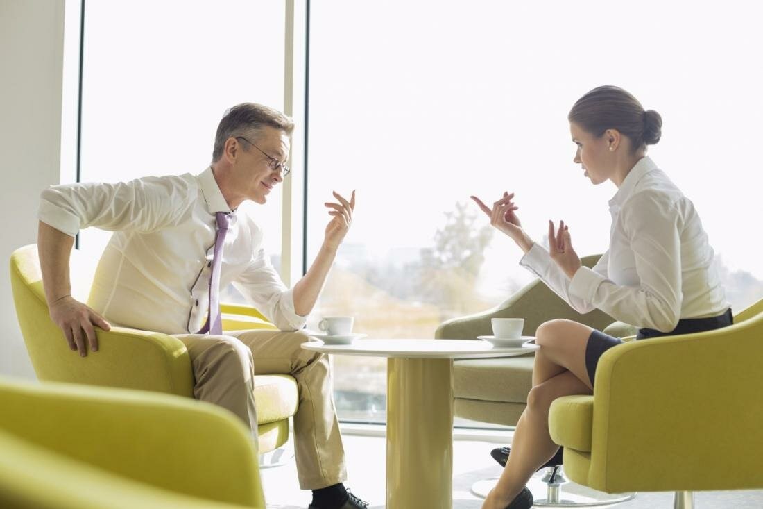 Какие психологические приёмы предпринять, чтобы слишком болтливый человек замолчал?