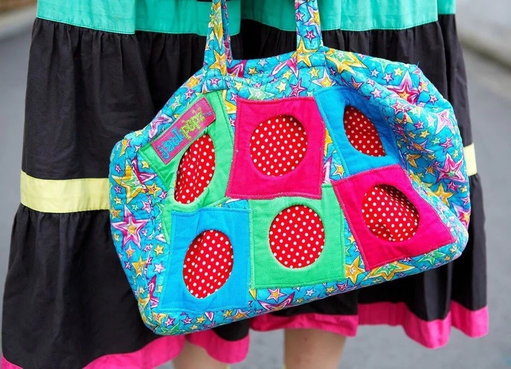 Мода не вечна: 8 моделей «провинциальных» сумок, от которых пора избавиться