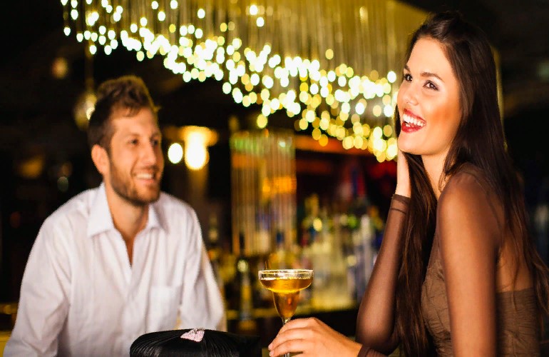 Как привлечь внимание статусного мужчины