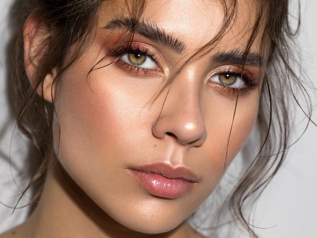 Новый тренд 2020 года: что такое мыльные брови