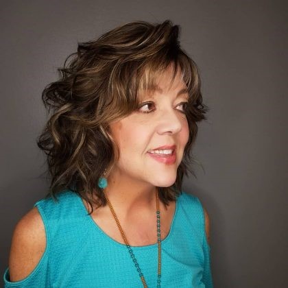 Как покрасить волосы, чтобы выглядеть моложе