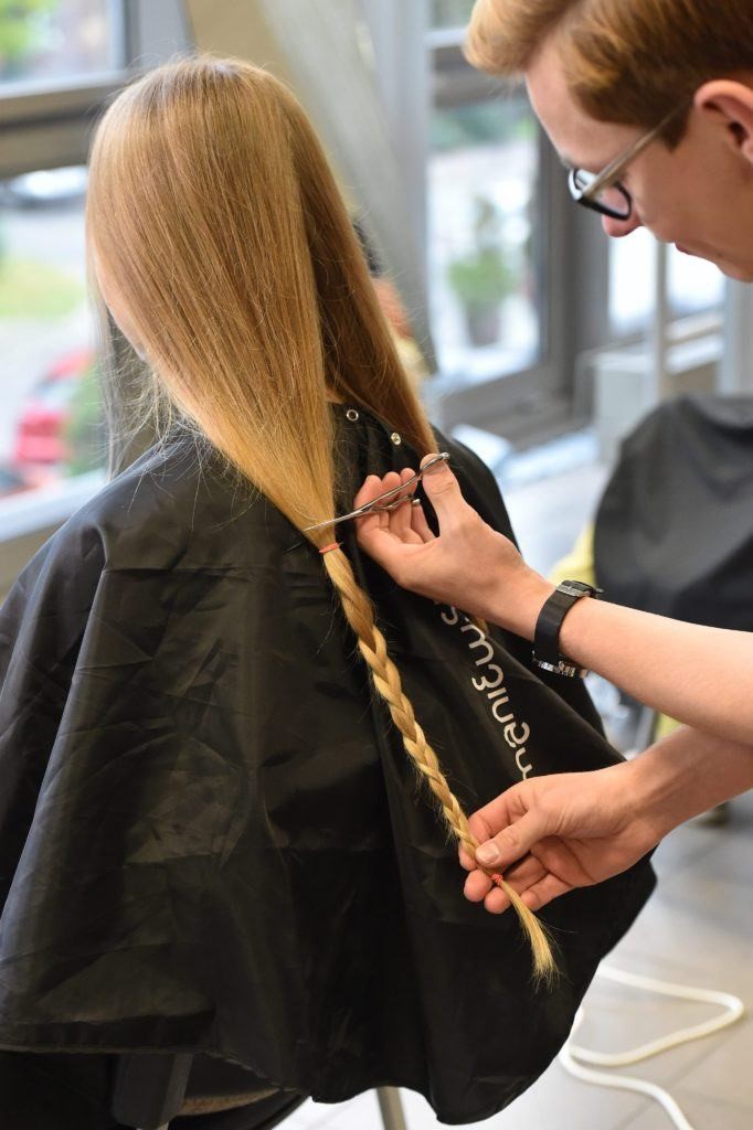 9 способов укоротить локоны и сделать их кончики идеально ровными