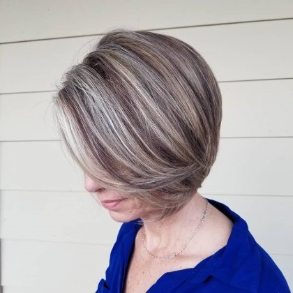 Как покрасить волосы, чтобы выглядеть моложе