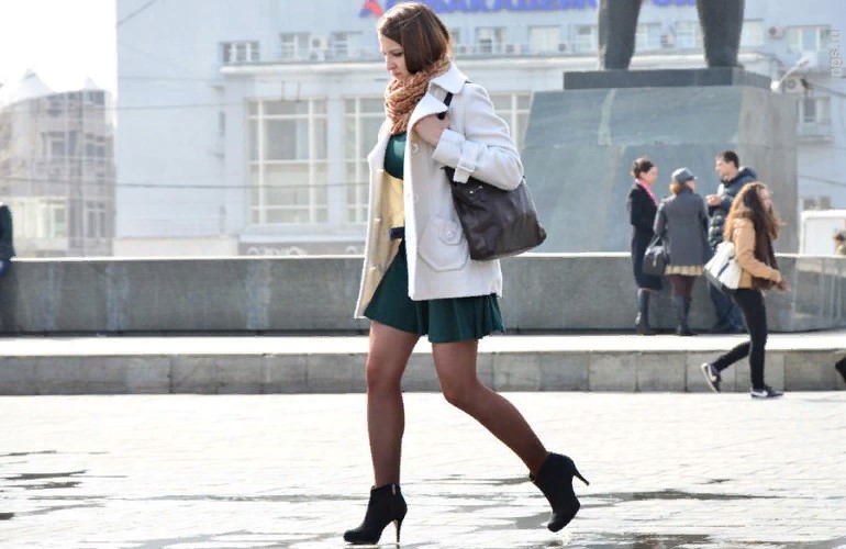 Модные приемы для придания женственности зимнему образу