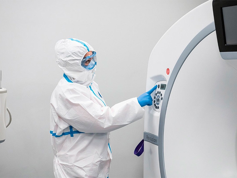 В России шестой день подряд отмечается меньше 28 тысяч случаев коронавируса в сутки