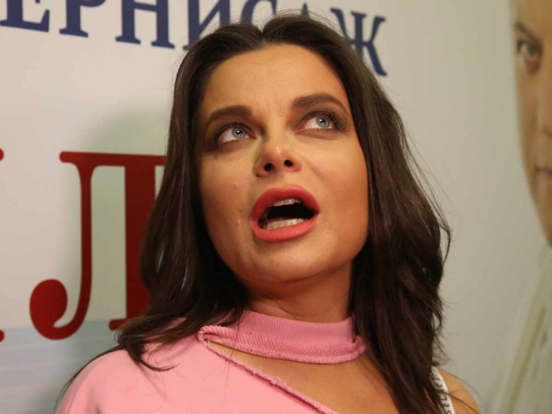 «Выглядит просто безобразно»: Королева влезла в скандал с Пугачевой