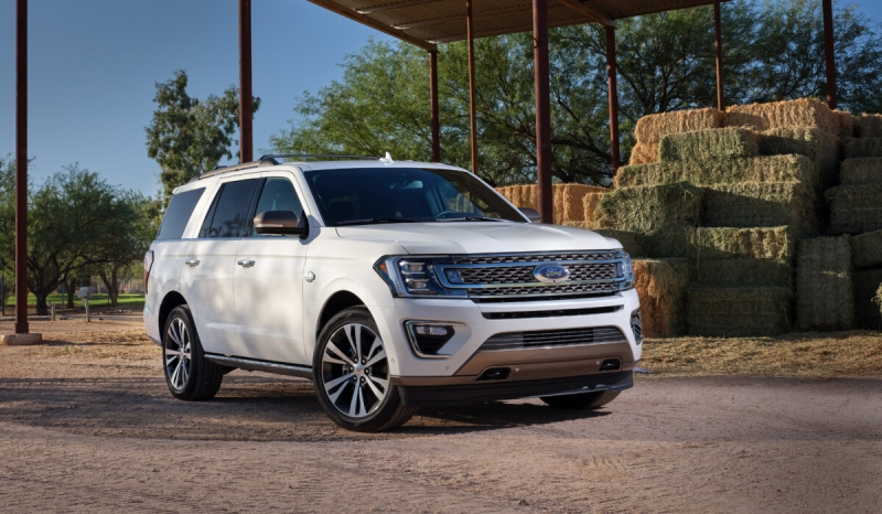 На фото запечатлен новый Ford Expedition Timberline 2022