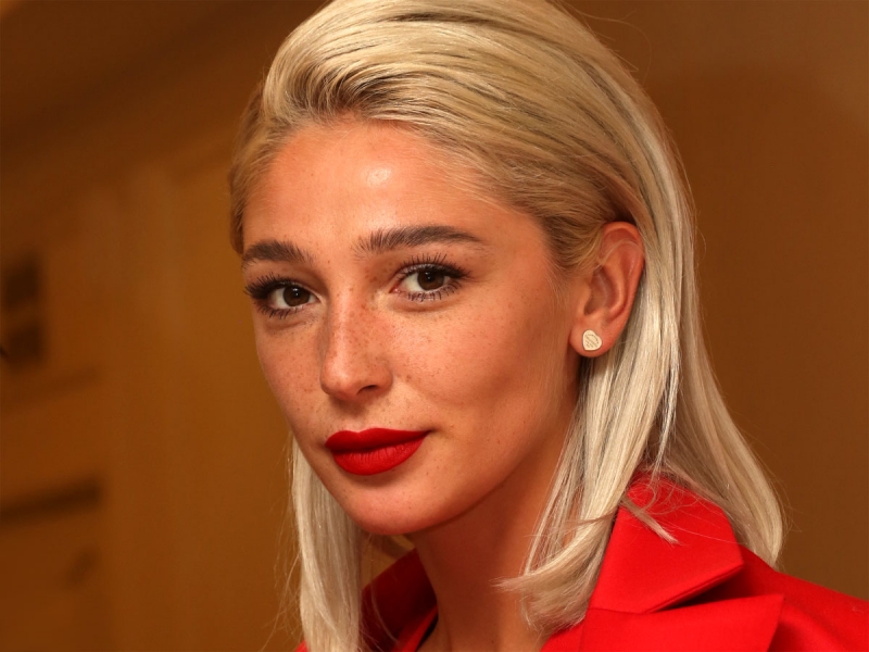 Как провинциальная маникюрша Ивлеева стала миллионершей