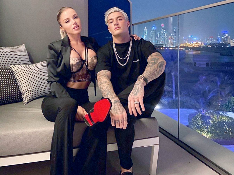 28-летнюю невесту Норманна нашли в каталоге эскортниц