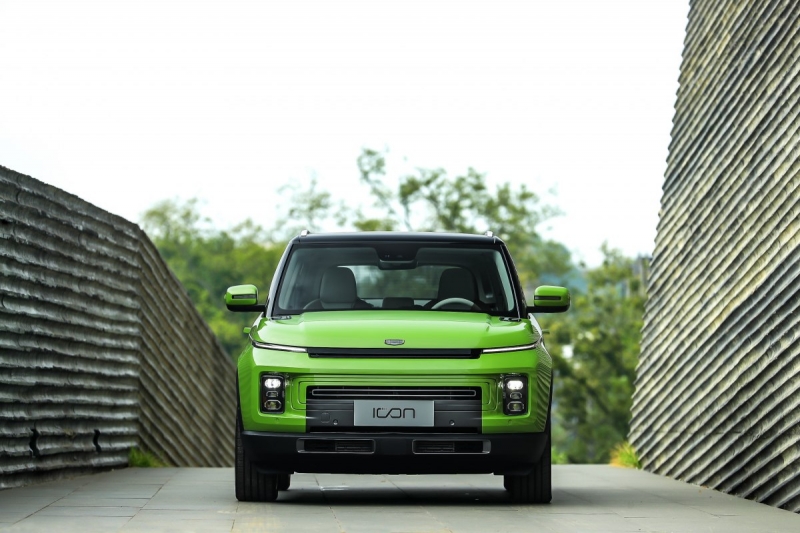 Geely выпустит кросс Icon 2021 в новым помощником AID