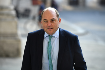 Глава Минобороны Британии обеспокоился из-за военных кораблей России