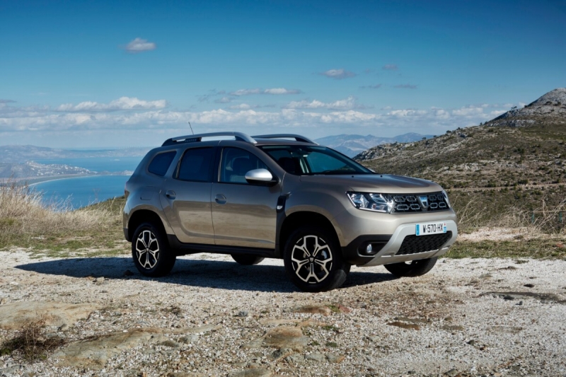 Серийная версия нового Dacia Duster 2021 рассекречена на фото