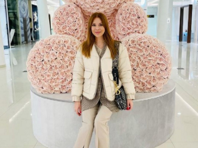 Узкий круг друзей и отдельный стол детям: как Наталья Подольская с сестрой-близняшкой праздновали день рождения