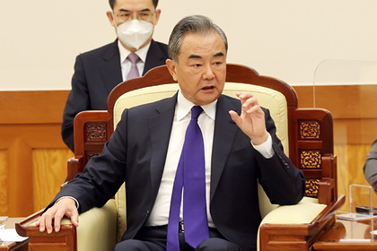 Китай призвал США взять ответственность за восстановление Афганистана