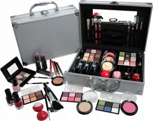 Разнообразие белорусской и импортной косметики от компании Аврора Стиль