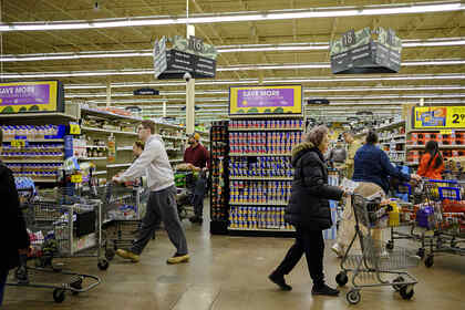 В США открыли стрельбу в магазине около школы