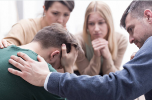 Помощь зависимым от наркомании и алкоголя: особенности