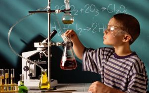 Курсы по физике: преимущества, способ подготовки к экзаменам