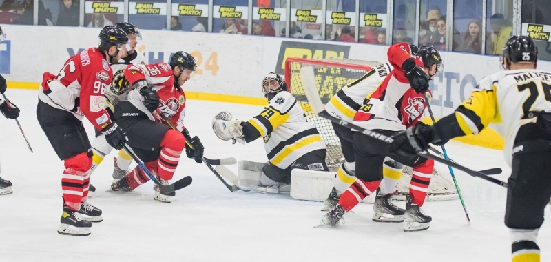 ''Донбасс'' в результативной перестрелке одолел ''Краматорск'' в первом матче хоккейной Суперлиги Париматч