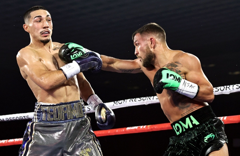 Ломаченко – Комми: букмекеры назвали фаворита боя