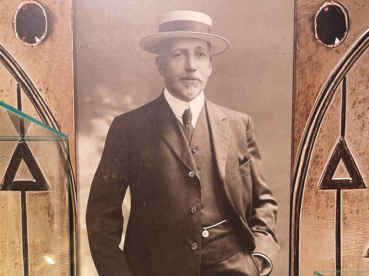 Раскрыта загадка конкурента Фаберже: кто такой Федор Лорие