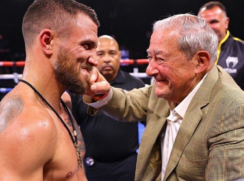 В чем секрет уникальности Ломаченко: от ныряния в тазик до погони за призраком