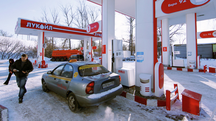 Бензин в Москве дорожает 17 недель подряд