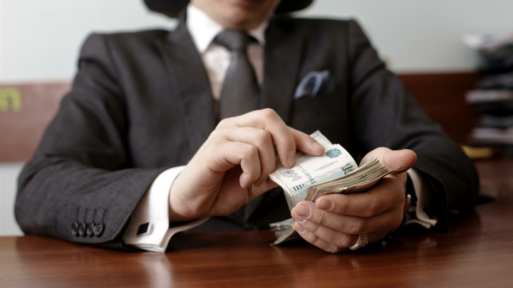 Банки разделят клиентов на красных, желтых и зеленых