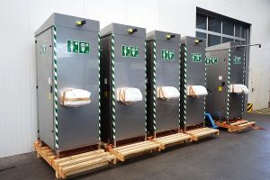 Какой существует стандарт для аварийных душей и его основные правила