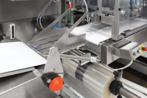 Пищевое упаковочное оборудование: разновидности, сферы применения