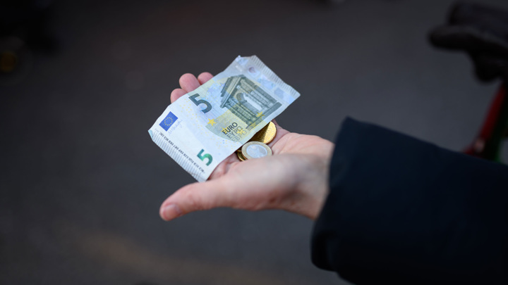 Еврокомиссия признала начало рецессии в зоне евро