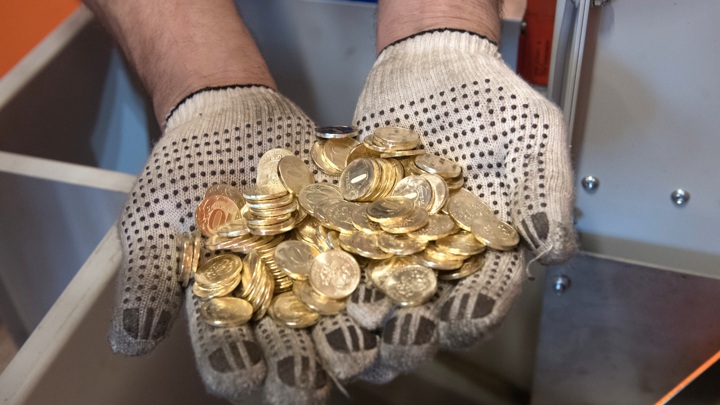 Рублевые накопления россиян в Сбербанке превысили 20 трлн рублей