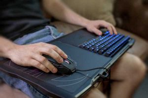 Какая онлайн игра в интернете на деньги заслуживает наибольшего внимания?