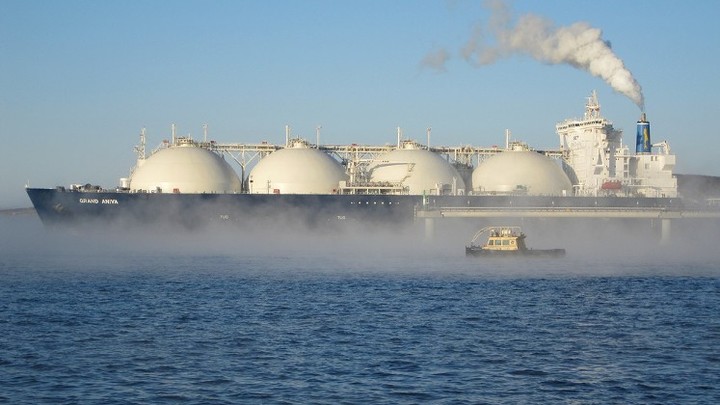 Путин предсказал рост спроса на сжиженный природный газ