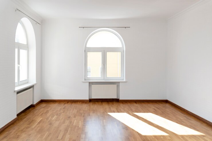 Выбор напольного плинтуса и ламината: главные критерии и советы