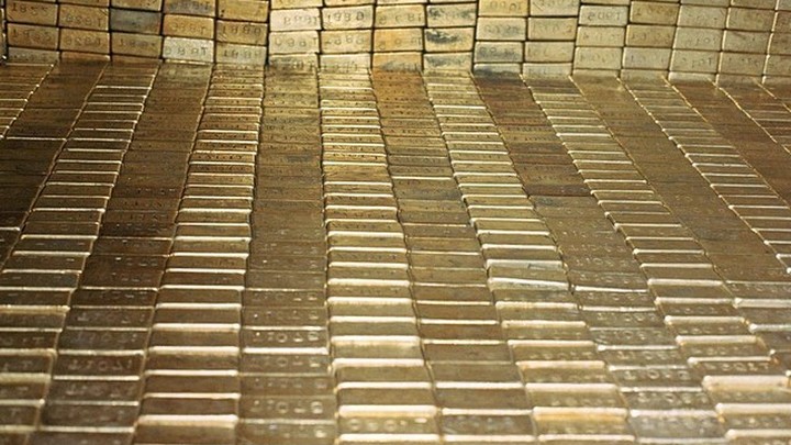 США после победы Трампа импортировали максимальный с 2021 года объем золота - Новости на Вести.ru