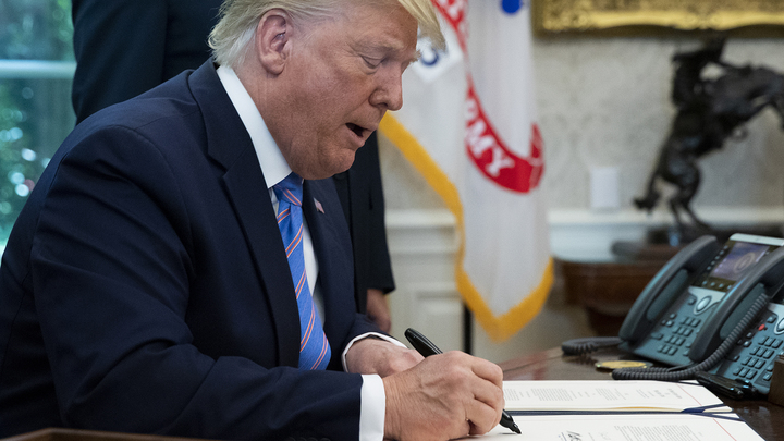 Трамп подписал указ о создании в США стратегического резерва криптовалют - Новости на Вести.ru