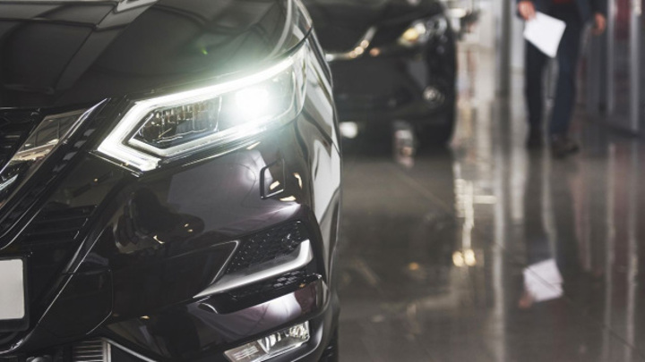 "Известия": спрос на перегон машин в Россию из-за границы вырос на 22% - Новости на Вести.ru