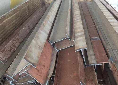 Двутавровая балка 30 бу: характеристики и применение