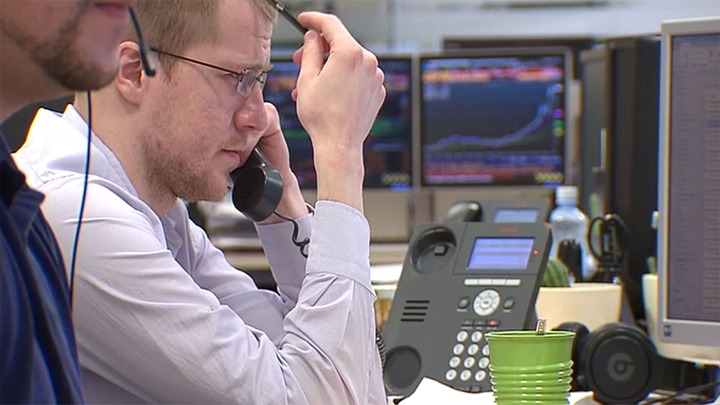 Мосбиржа с 16 мая допустит акции шести компаний к утренним и вечерним торгам - Новости на Вести.ru