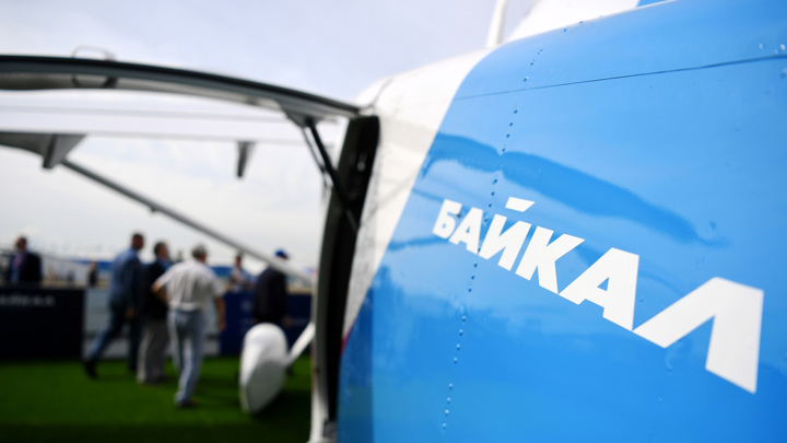 Силуанов: самолет "Байкал" строится по плану, средств на него "не экономят" - Новости на Вести.ru