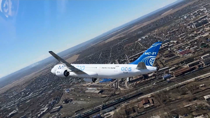 "Аэрофлот" намерен до 2033 года получить 200 российских самолетов МС-21 - Новости на Вести.ru