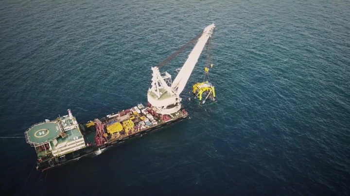 Экономист Пикин: при блокировке Ормузского пролива цена нефти превысит $100 - Новости на Вести.ru