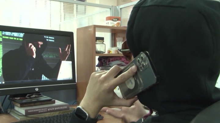 Мошенники дают жертве 40 минут на оформление кредита, после чего перезванивают - Новости на Вести.ru