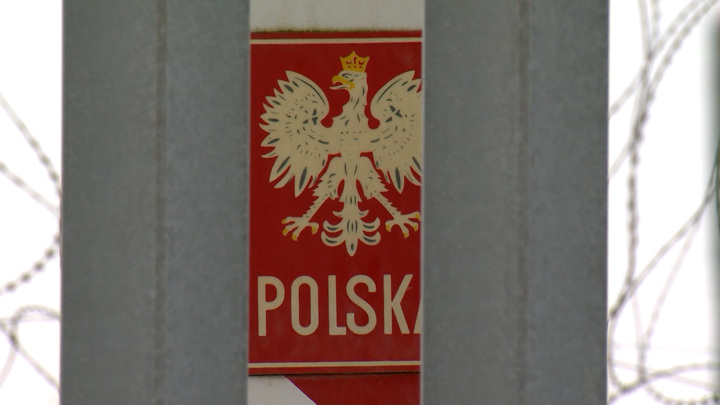 Польша перестала пропускать автомобили и автобусы из Белоруссии - Новости на Вести.ru