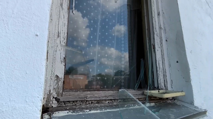 Хинштейн: из-за ураганов в Курской области без света остались 9 тысяч человек - Новости на Вести.ru