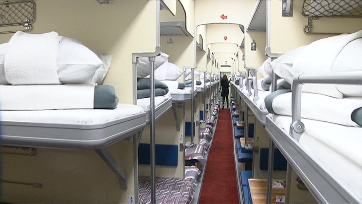 Прокуратура проверит жалобы на неработающие в жару кондиционеры в поездах на юге - Новости на Вести.ru