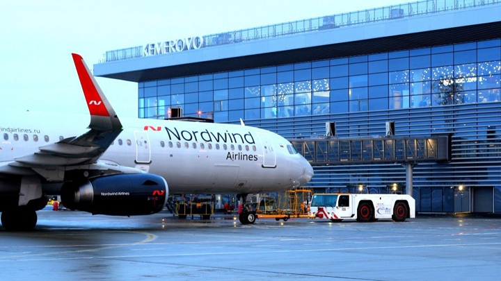 Минтранс утвердил правила нового авиасбора с пассажиров - Новости на Вести.ru