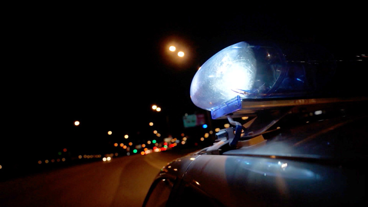 На МКАД перевернулся грузовик - Новости на Вести.ru