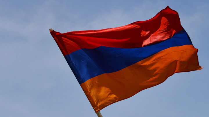 В Армении опровергли, что на границе с Грузией развернули сотни фур - Новости на Вести.ru